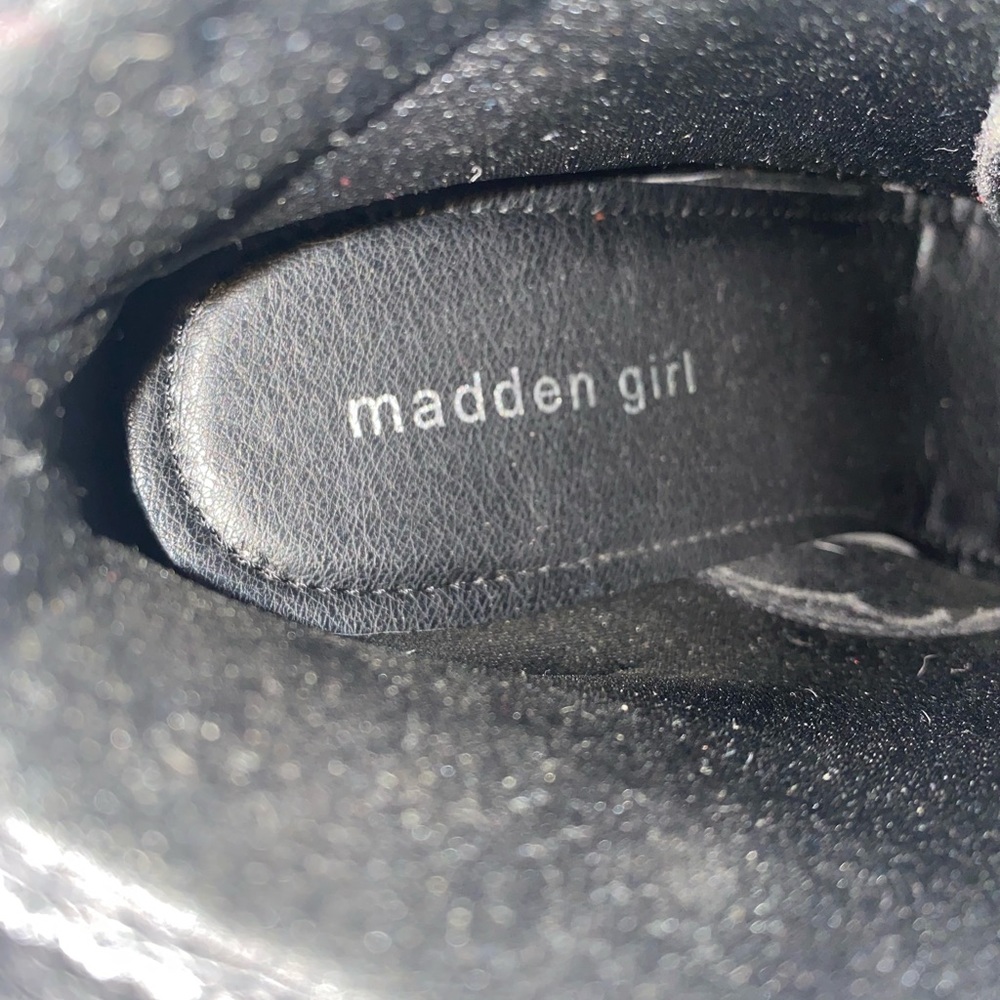 Madden Girl Archie Heel Boots Black Excellent Condition Brand New Lace Up - Picture 5 of 6